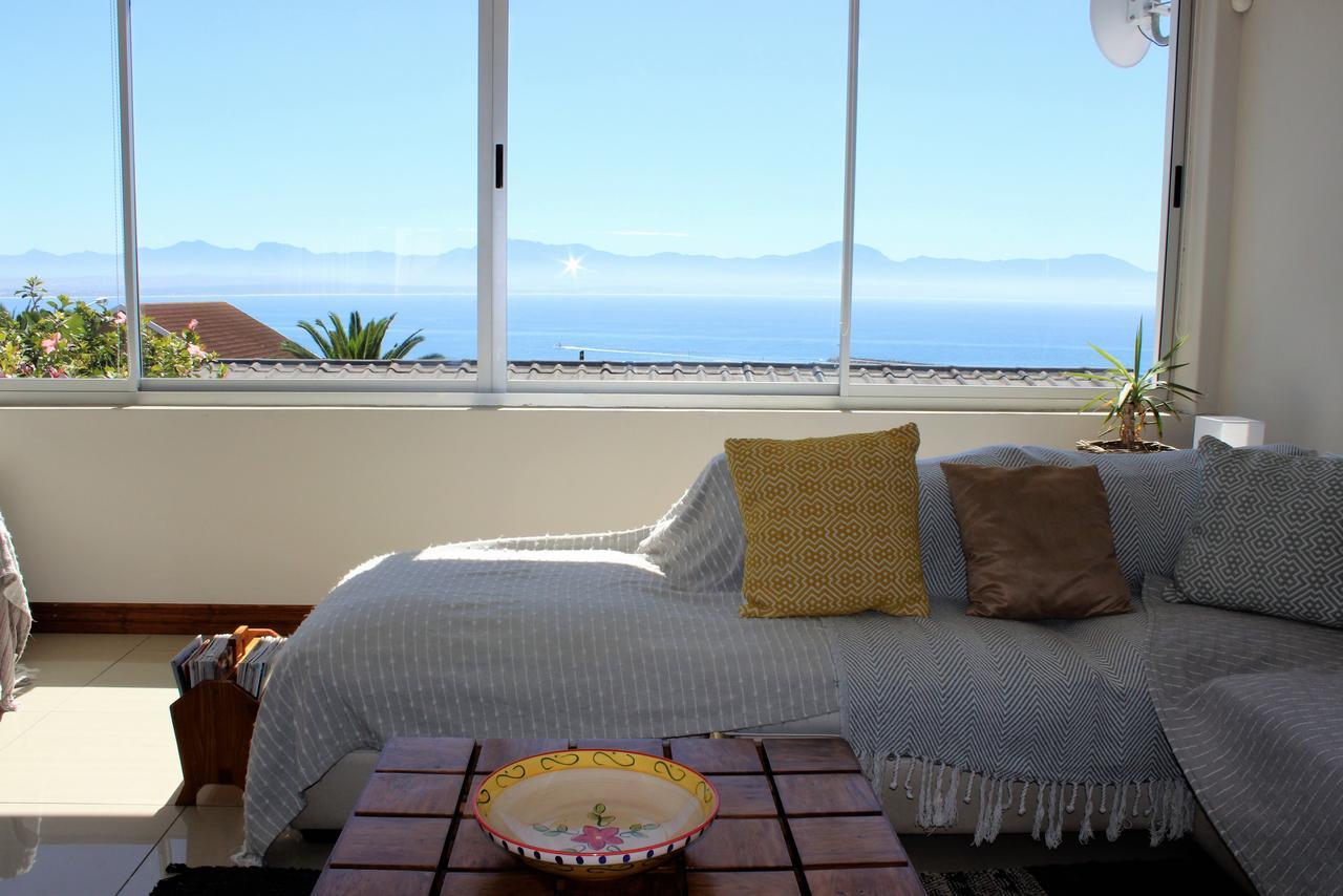 View From The Hill Appartement Mosselbaai Buitenkant foto