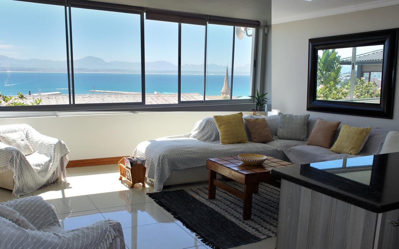 View From The Hill Appartement Mosselbaai Buitenkant foto